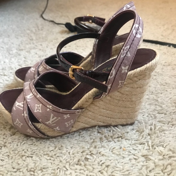 Authentic Louis Vuitton shoes size 6 - Picture 4 of 4